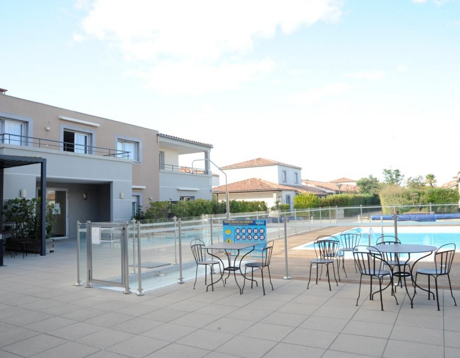 piscine location logement senior poussan